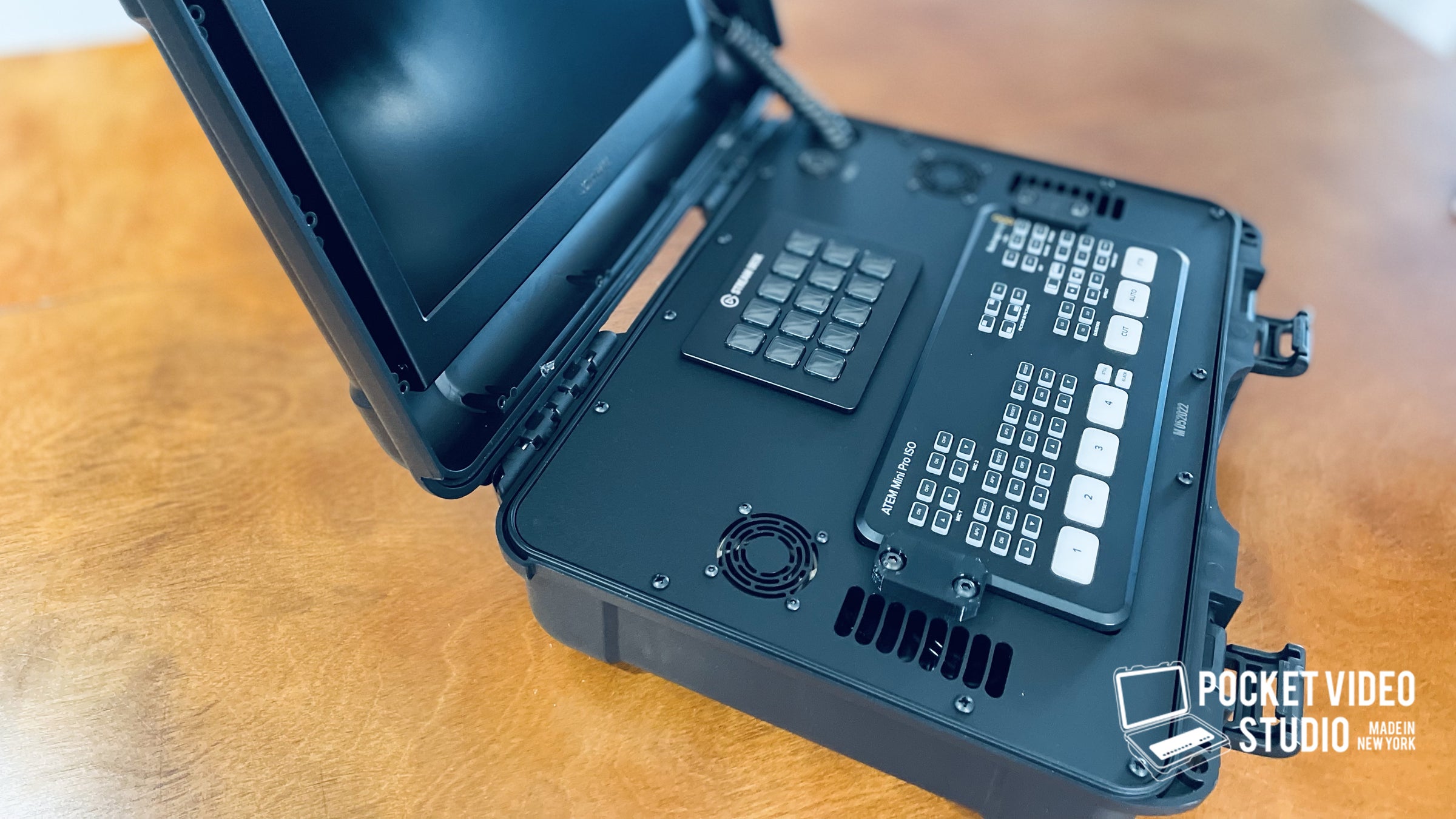 ATEM mini pro オマケ付き Blackmagic ATEM Mini Pro Multi-Camera, Live Production Switcher