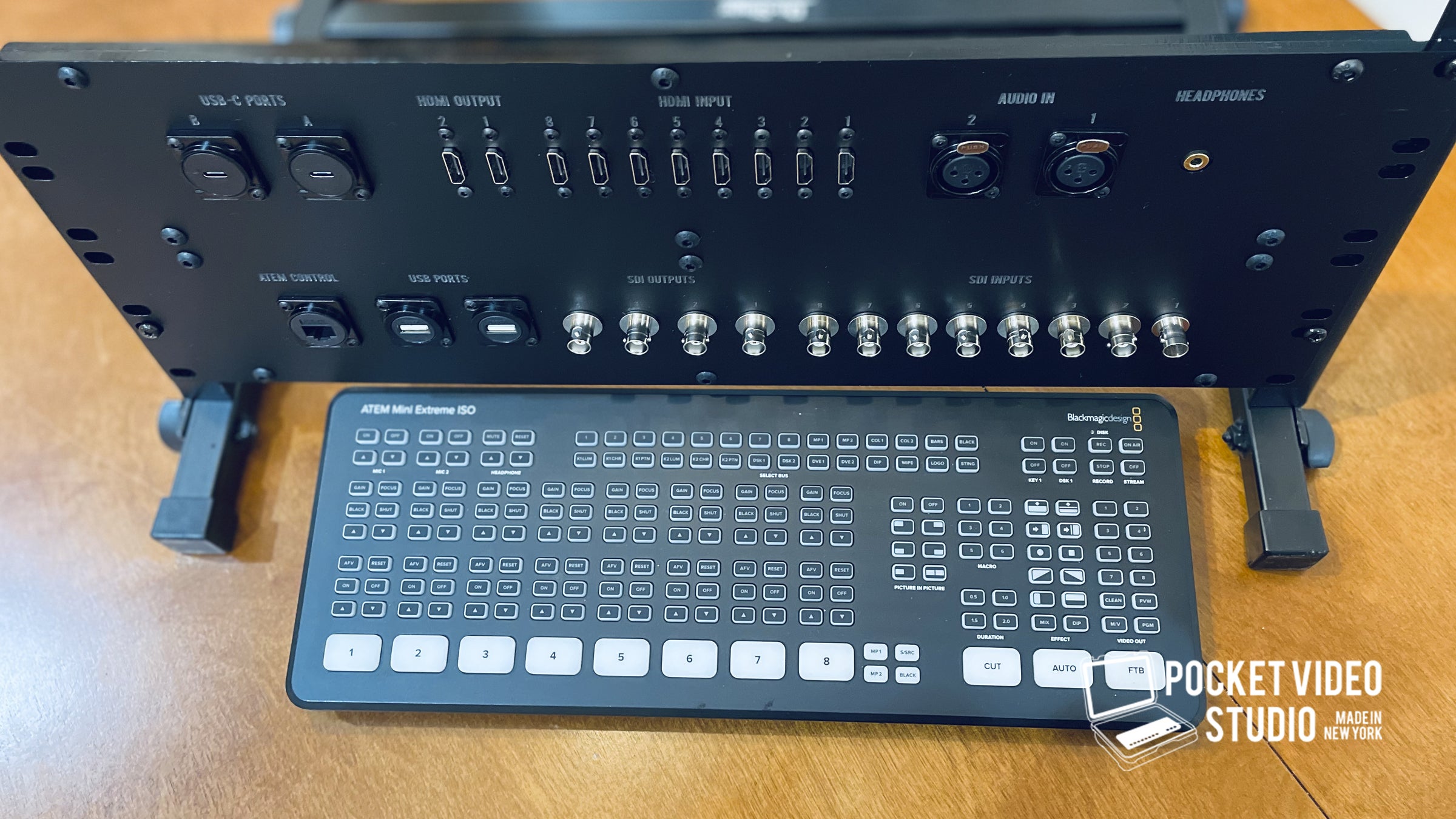 ATEM Mini Extreme ISO 美品 Blackmagic Design ATEM Mini Extreme ISO Excellent Condition