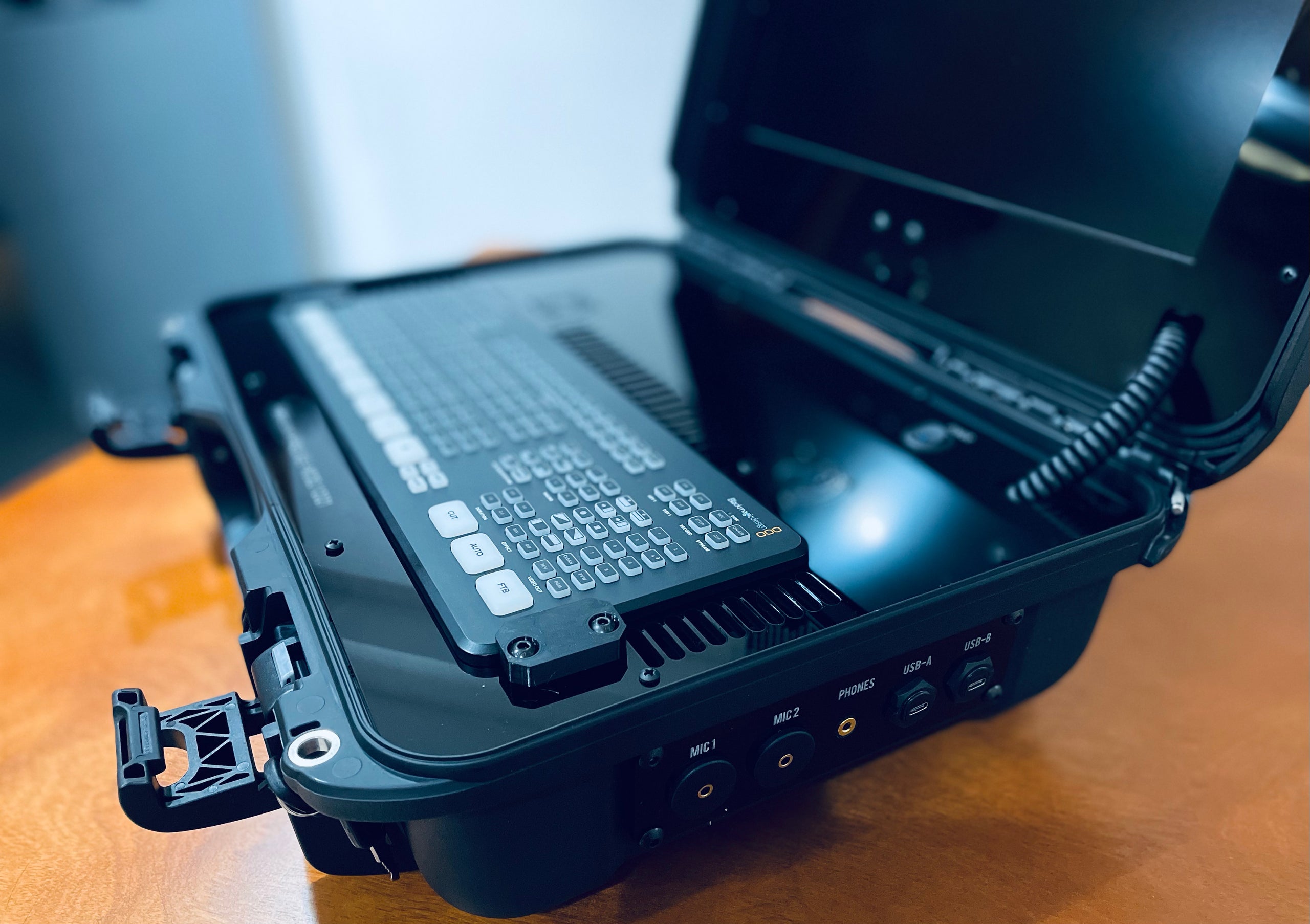 ATEM MINI EXTREME CASE M112021 - OUTSIDE PORTS | Pocket Video 